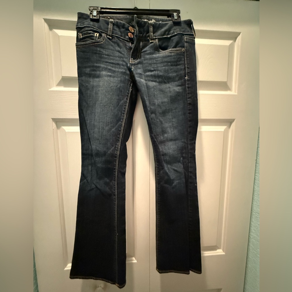 American eagle “Artist” jeans. Size 2S (short)